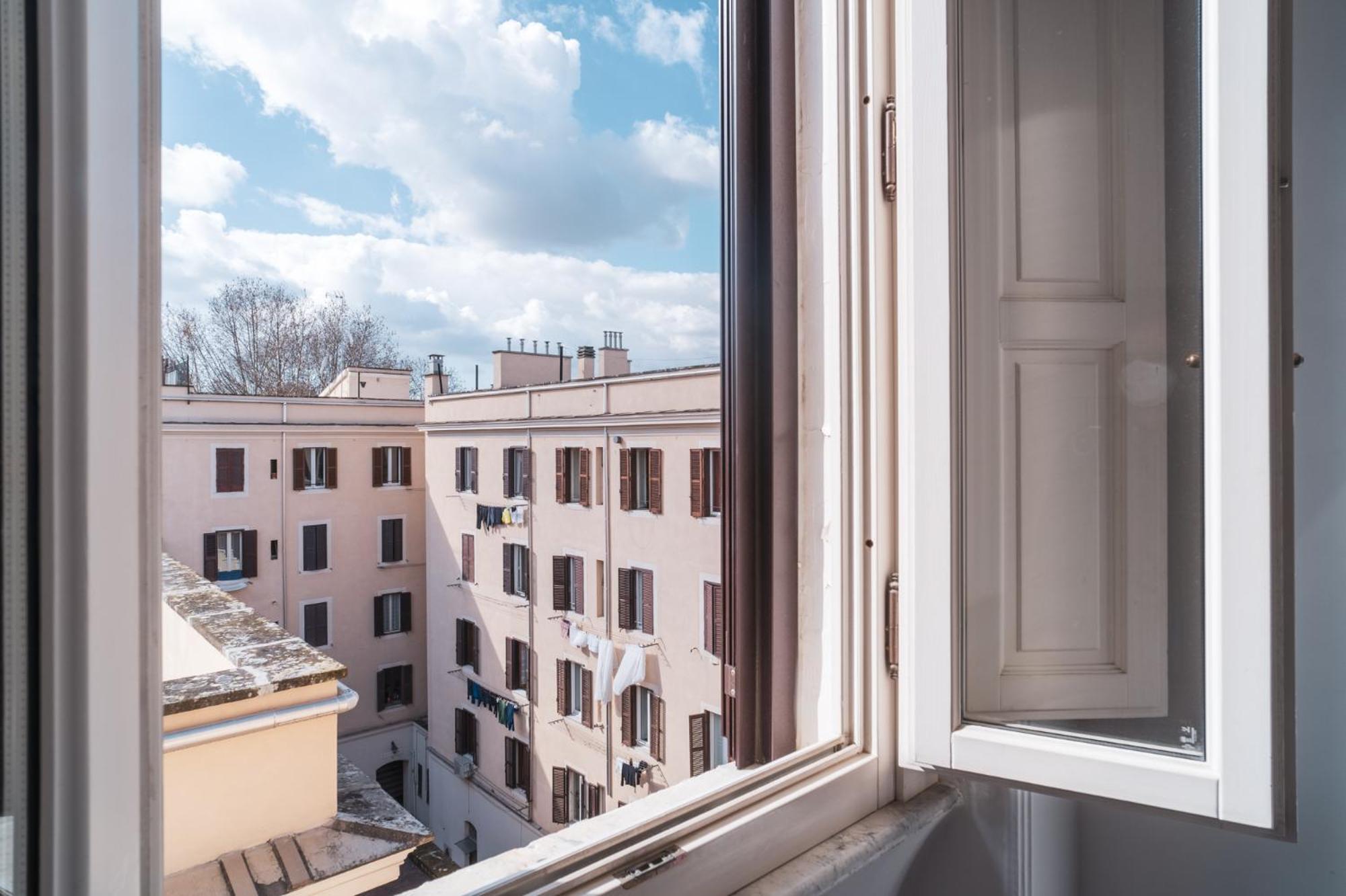 Sunnytestaccio Rom